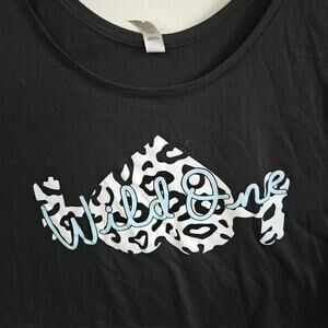 Bella Canvas Women's L/XL Wodbottom Wild One Crop Tank Black Animal Print Logo